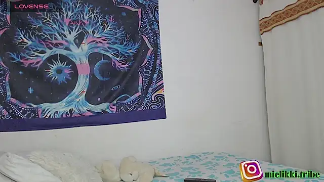 mielikki001 online show from 04.23.26