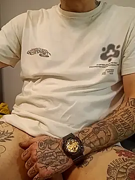 Snapshot of rolesexy chatting on 09.19.25 rolesexy online show from 09.19.25