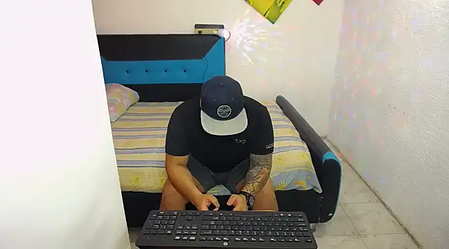 pitbullveryhot online show from 03.15.25