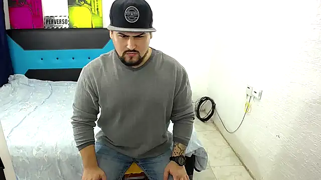 pitbullveryhot online show from 10.03.25