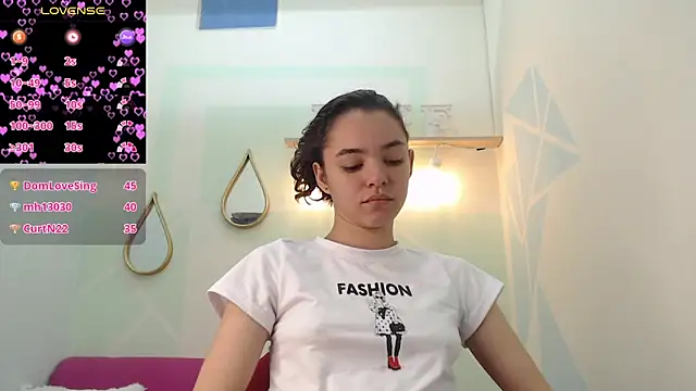 Mia-kalinfa online show from 01.18.25