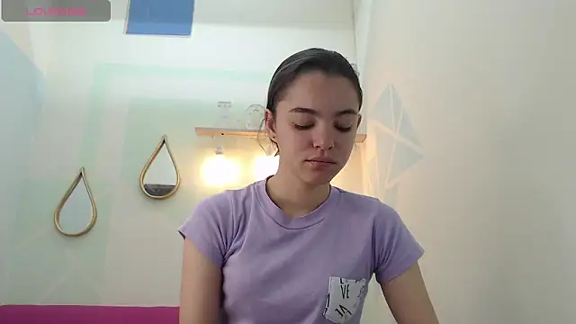 Mia-kalinfa online show from 01.22.25