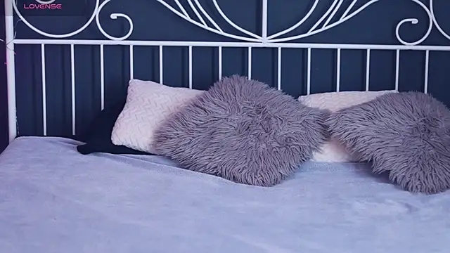 Snapshot of MissLilaa chatting on 01.13.26 MissLilaa online show from 01.13.26