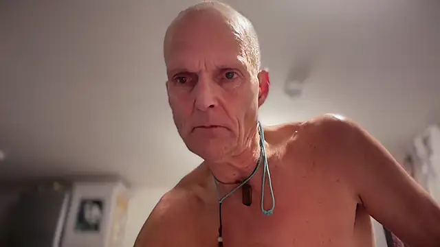 Snapshot of TowaFreespirit chatting on 03.05.26 TowaFreespirit online show from 03.05.26