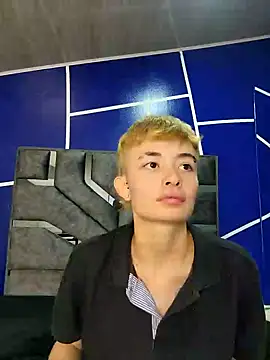 Snapshot of nico_18x chatting on 02.01.25 nico 18x online show from 02.01.25