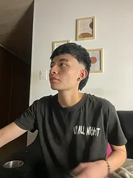 Snapshot of nico_18x chatting on 02.14.25 nico 18x online show from 02.14.25