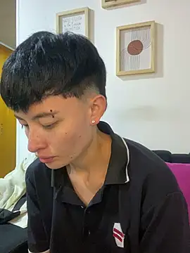 Snapshot of nico_18x chatting on 03.05.25 nico 18x online show from 03.05.25
