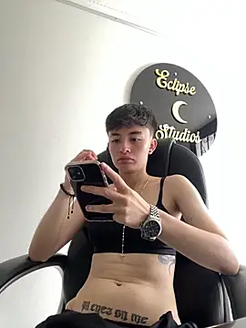 nico 18x online show from 11.12.25