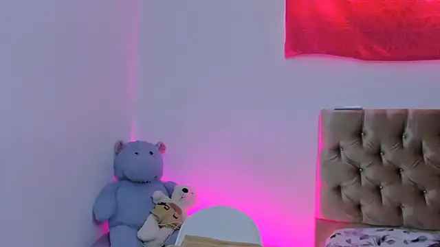 StassieBell online show from 03.10.25