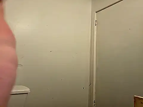 Snapshot of Lotacum chatting on 12.22.25 Lotacum online show from 12.22.25