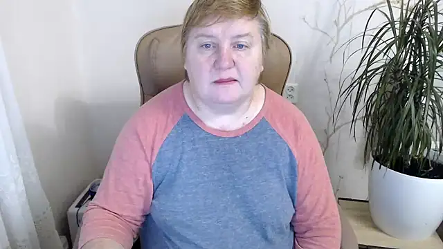 Snapshot of Limonka-Fire chatting on 12.04.24 Limonka-Fire online show from 12.04.24