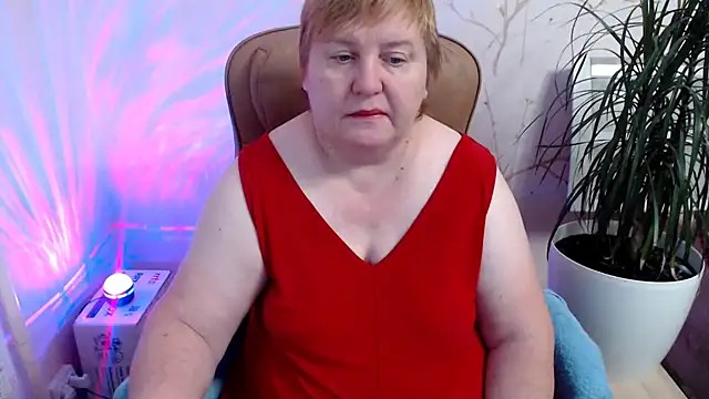 Snapshot of Limonka-Fire chatting on 12.08.24 Limonka-Fire online show from 12.08.24