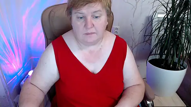 Snapshot of Limonka-Fire chatting on 12.08.24 Limonka-Fire online show from 12.08.24