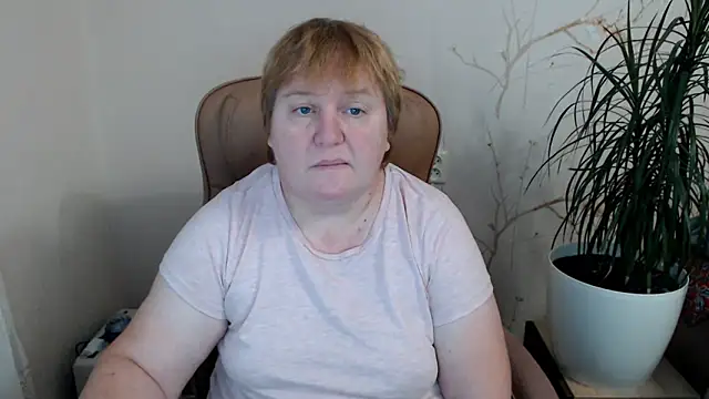 Snapshot of Limonka-Fire chatting on 12.10.24 Limonka-Fire online show from 12.10.24