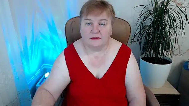 Snapshot of Limonka-Fire chatting on 12.22.24 Limonka-Fire online show from 12.22.24