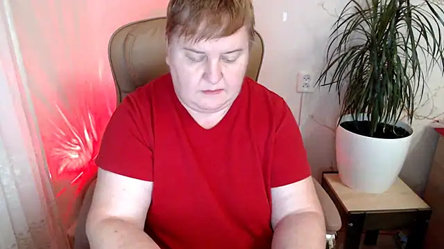 Snapshot of Limonka-Fire chatting on 12.26.24 Limonka-Fire online show from 12.26.24