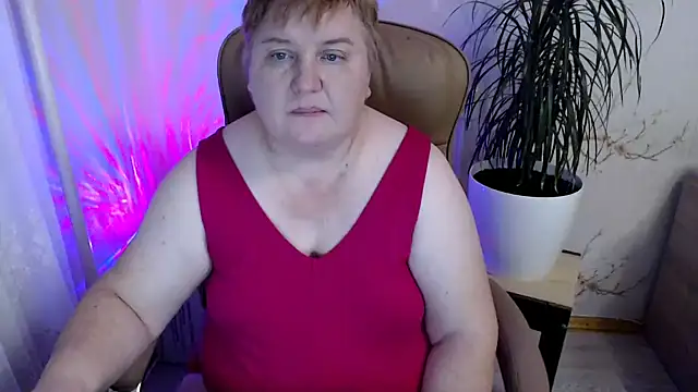 Snapshot of Limonka-Fire chatting on 12.29.24 Limonka-Fire online show from 12.29.24