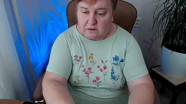 Snapshot of Limonka-Fire chatting on 01.02.25 Limonka-Fire online show from 01.02.25