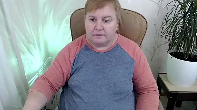 Snapshot of Limonka-Fire chatting on 01.05.25 Limonka-Fire online show from 01.05.25