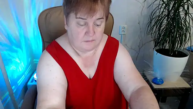 Snapshot of Limonka-Fire chatting on 01.08.25 Limonka-Fire online show from 01.08.25