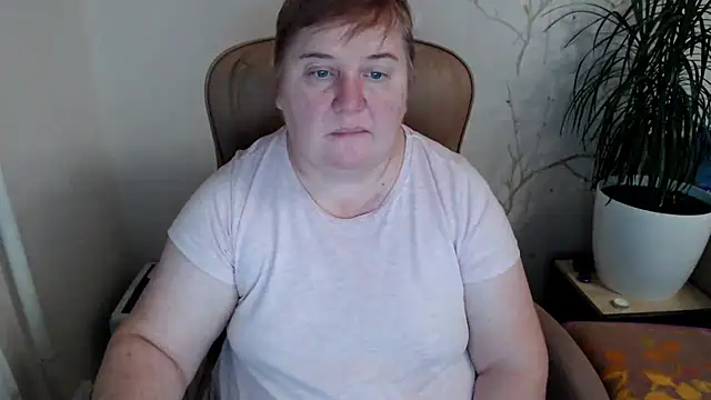 Snapshot of Limonka-Fire chatting on 01.16.25 Limonka-Fire online show from 01.16.25