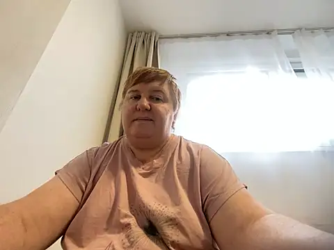 Snapshot of Limonka-Fire chatting on 02.06.25 Limonka-Fire online show from 02.06.25