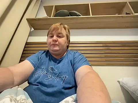 Snapshot of Limonka-Fire chatting on 02.07.25 Limonka-Fire online show from 02.07.25