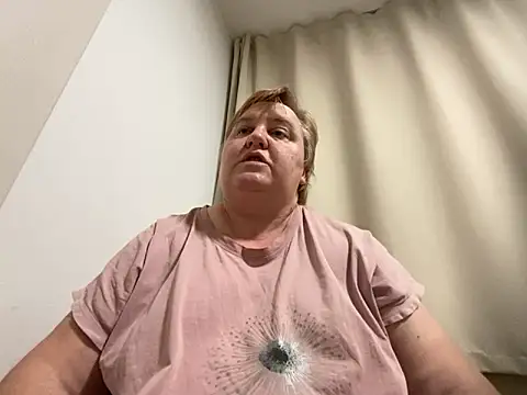 Snapshot of Limonka-Fire chatting on 02.09.25 Limonka-Fire online show from 02.09.25