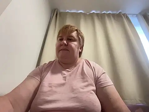 Snapshot of Limonka-Fire chatting on 02.16.25 Limonka-Fire online show from 02.16.25