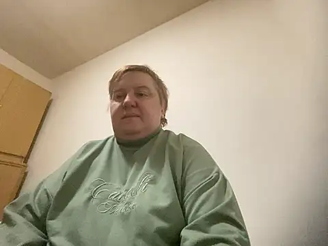 Snapshot of Limonka-Fire chatting on 02.17.25 Limonka-Fire online show from 02.17.25