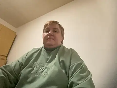 Snapshot of Limonka-Fire chatting on 02.17.25 Limonka-Fire online show from 02.17.25