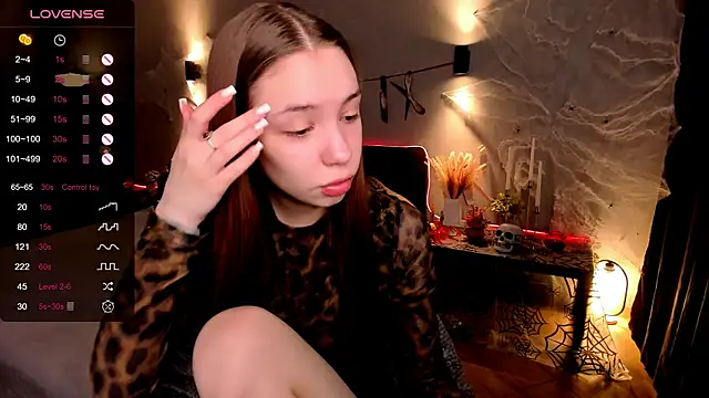 MilliBrown  online show from 11.01.25