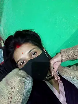 Snapshot of Hoty_girl_143 chatting on 11.03.25 Hoty girl 143 online show from 11.03.25