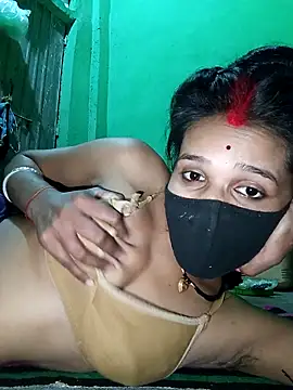 Snapshot of Hoty_girl_143 chatting on 11.11.25 Hoty girl 143 online show from 11.11.25