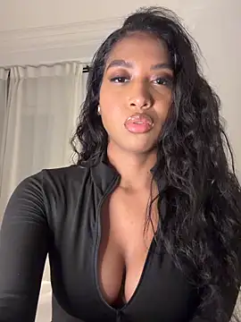 Snapshot of IamCrystal2 chatting on 03.13.26 IamCrystal2 online show from 03.13.26