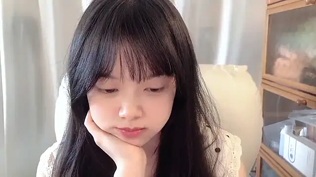 Snapshot of max688 chatting on 12.17.25 max688 online show from 12.17.25