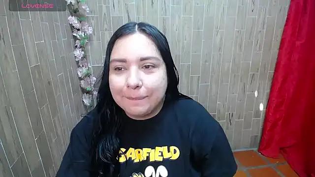 Snapshot of solyeria chatting on 09.21.25 solyeria online show from 09.21.25