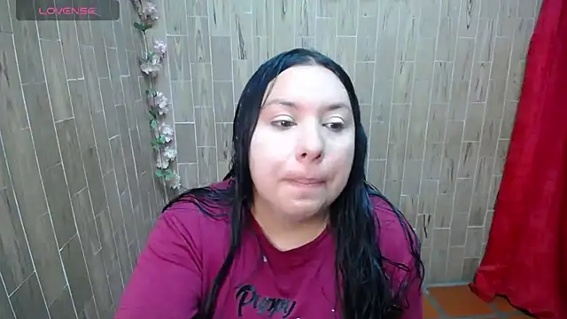 Snapshot of solyeria chatting on 11.08.25 solyeria online show from 11.08.25