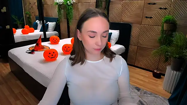 TrueReincarnation online show from 11.02.25