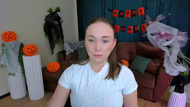 TrueReincarnation online show from 11.05.25