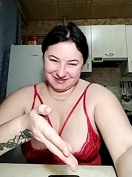 Holly-69 online show from 02.18.25