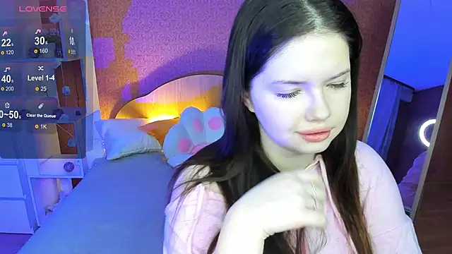 Snapshot of Rina_Bailey chatting on 12.14.24 Rina Bailey online show from 12.14.24