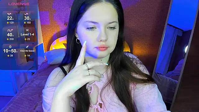 Snapshot of Rina_Bailey chatting on 12.16.24 Rina Bailey online show from 12.16.24