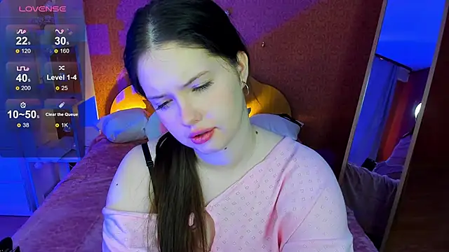 Snapshot of Rina_Bailey chatting on 12.16.24 Rina Bailey online show from 12.16.24