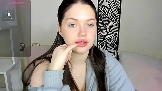 Snapshot of Rina_Bailey chatting on 01.25.25 Rina Bailey online show from 01.25.25