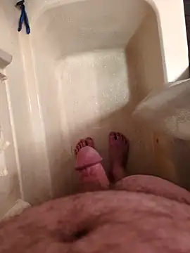 Snapshot of Cuminmyhands90 chatting on 02.15.25 Cuminmyhands90 online show from 02.15.25