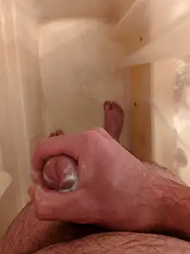 Snapshot of Cuminmyhands90 chatting on 10.10.25 Cuminmyhands90 online show from 10.10.25