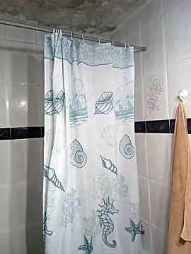 Snapshot of xxxx198756 chatting on 01.16.25 xxxx198756 online show from 01.16.25