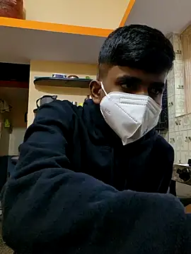 Snapshot of KissesBoyAD chatting on 12.12.24 KissesBoyAD online show from 12.12.24