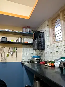 Snapshot of KissesBoyAD chatting on 12.14.24 KissesBoyAD online show from 12.14.24